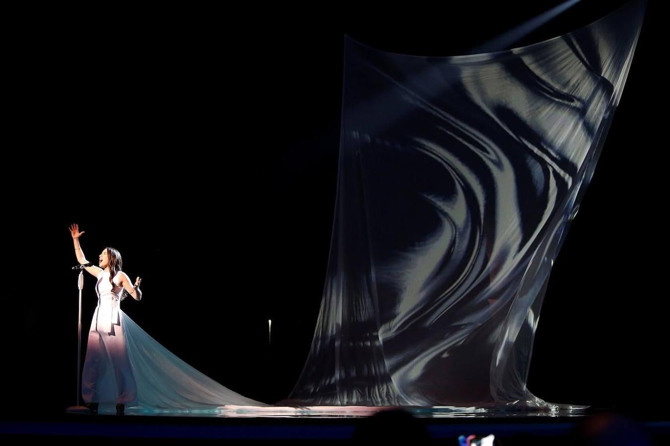 La cantante Blanca Paloma, durante su actuación en la final del festival