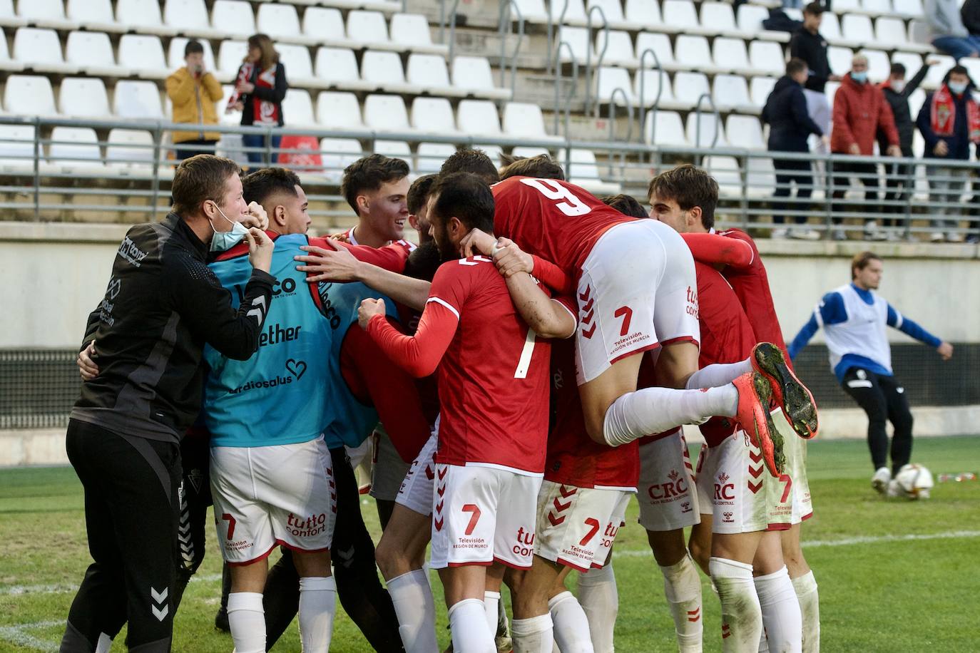 Fotos: La victoria del conjunto grana, en imágenes