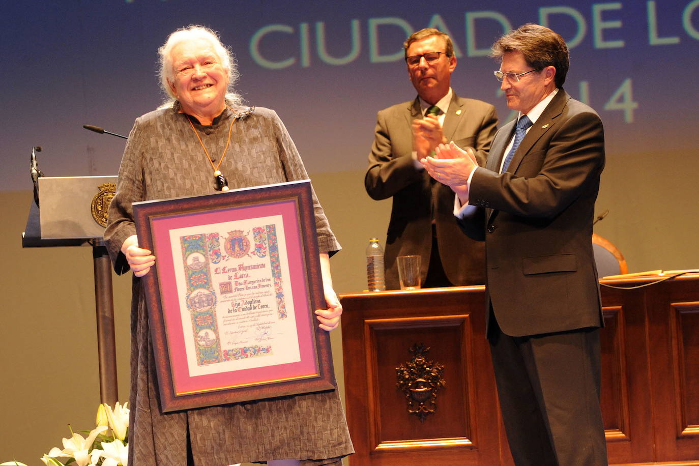 Margarita Lozano recibe una distinción municipal en Lorca. 2014