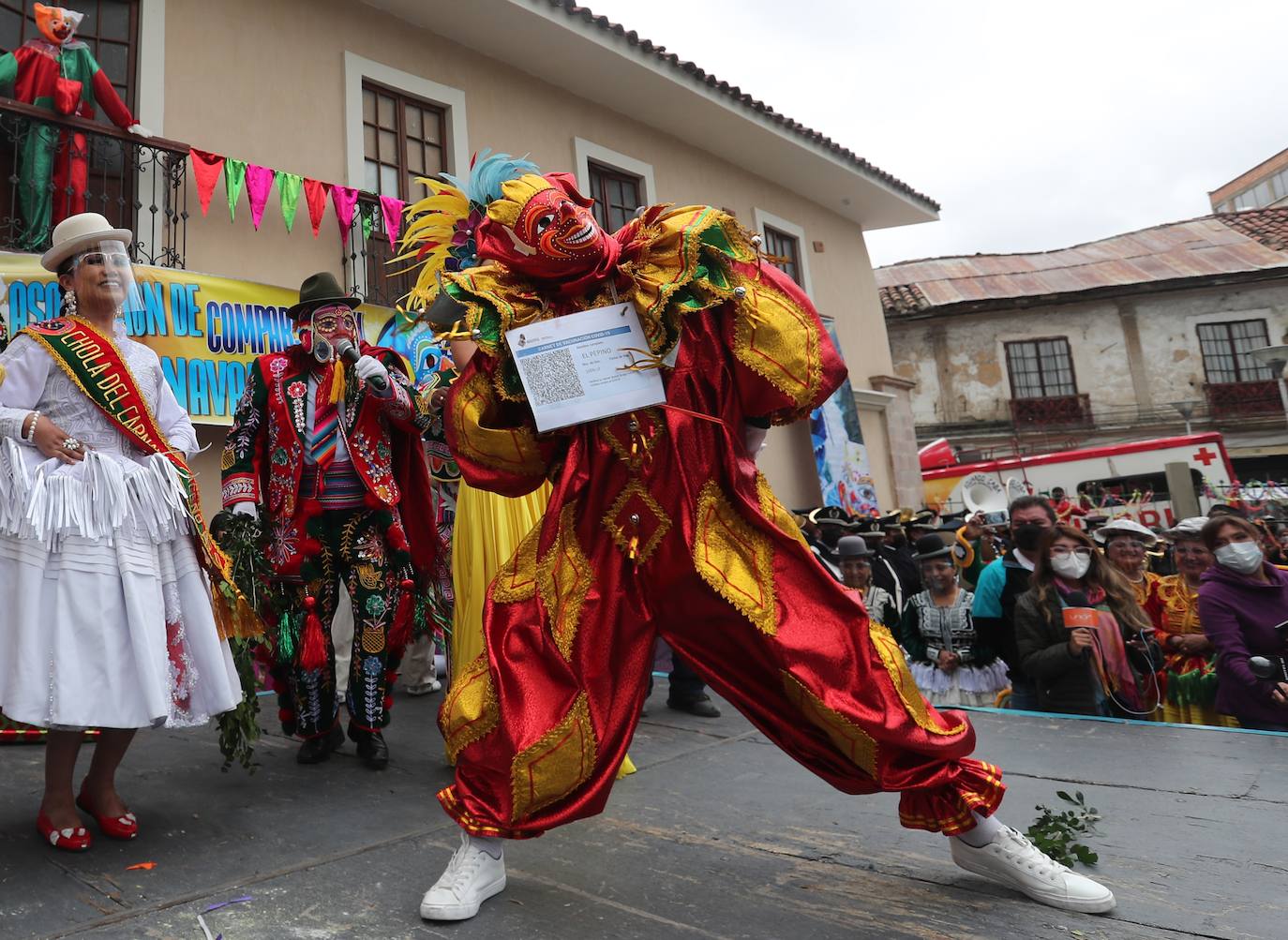 Fotos: Un beso y una vacuna para el Pepino