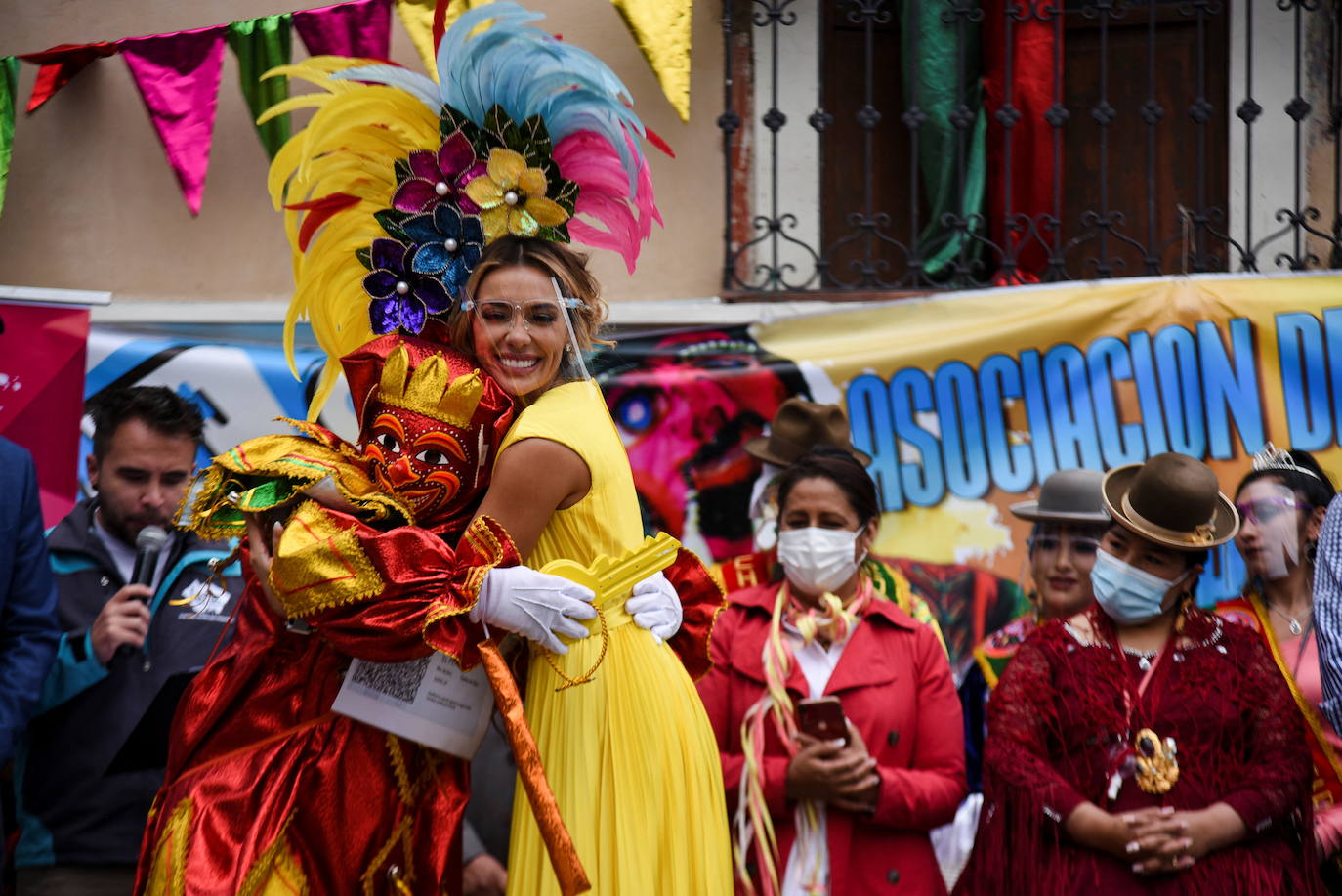 Fotos: Un beso y una vacuna para el Pepino