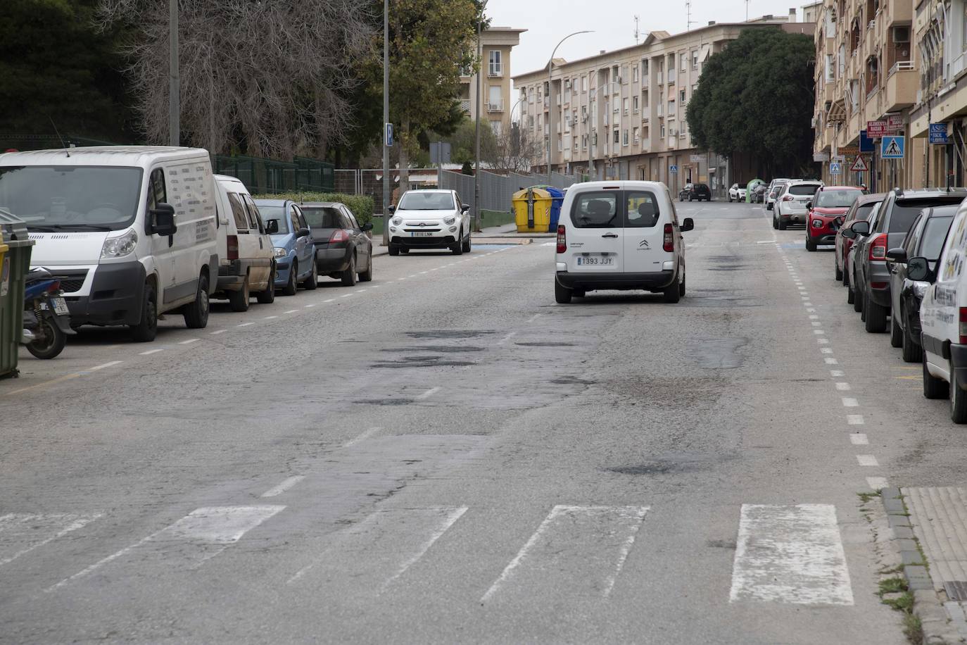 Fotos: Los continuos actos vandálicos irritan y ponen en guardia a los vecinos de Nueva Cartagena