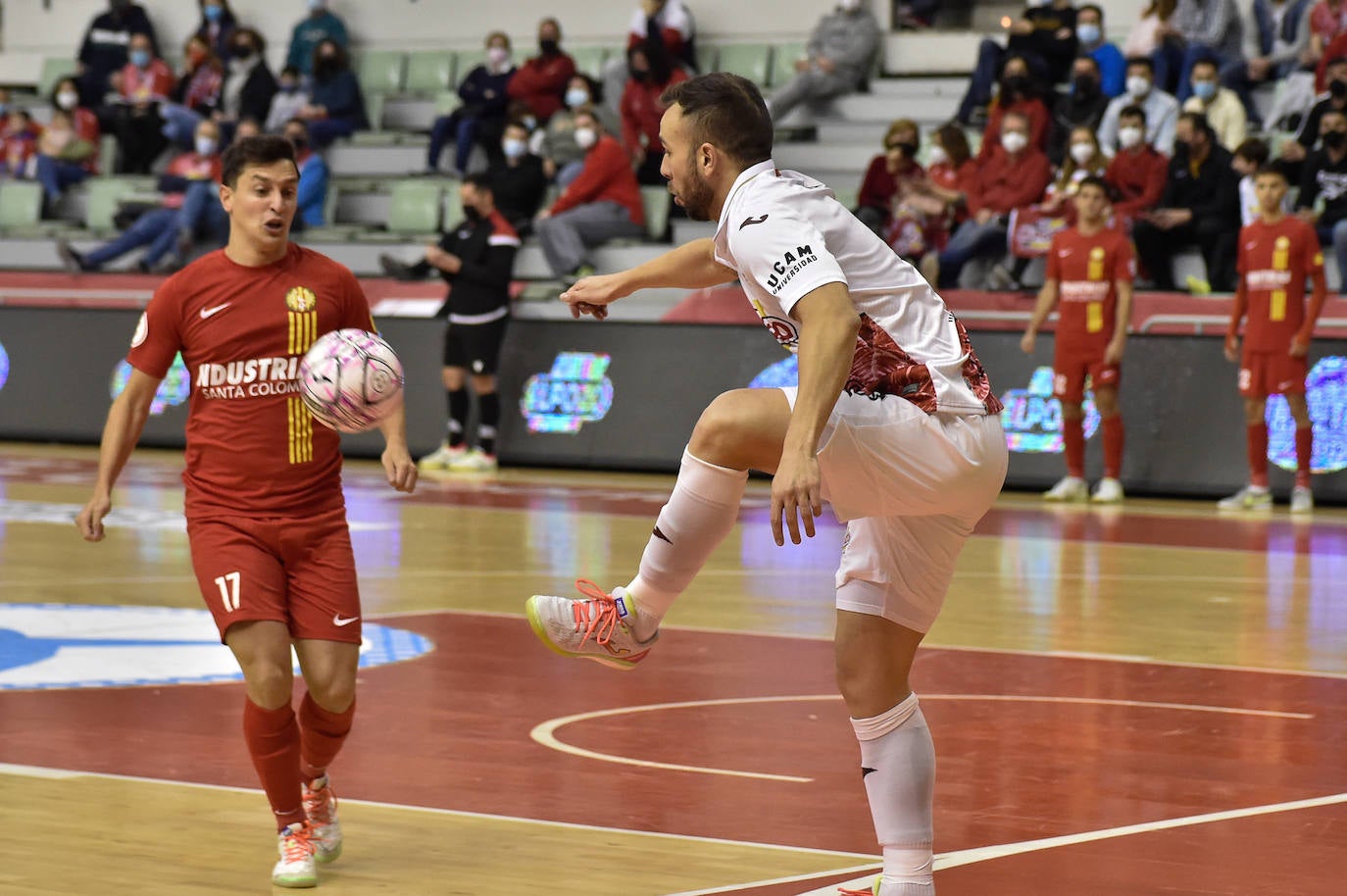 Fotos: La victoria de ElPozo, en imágenes