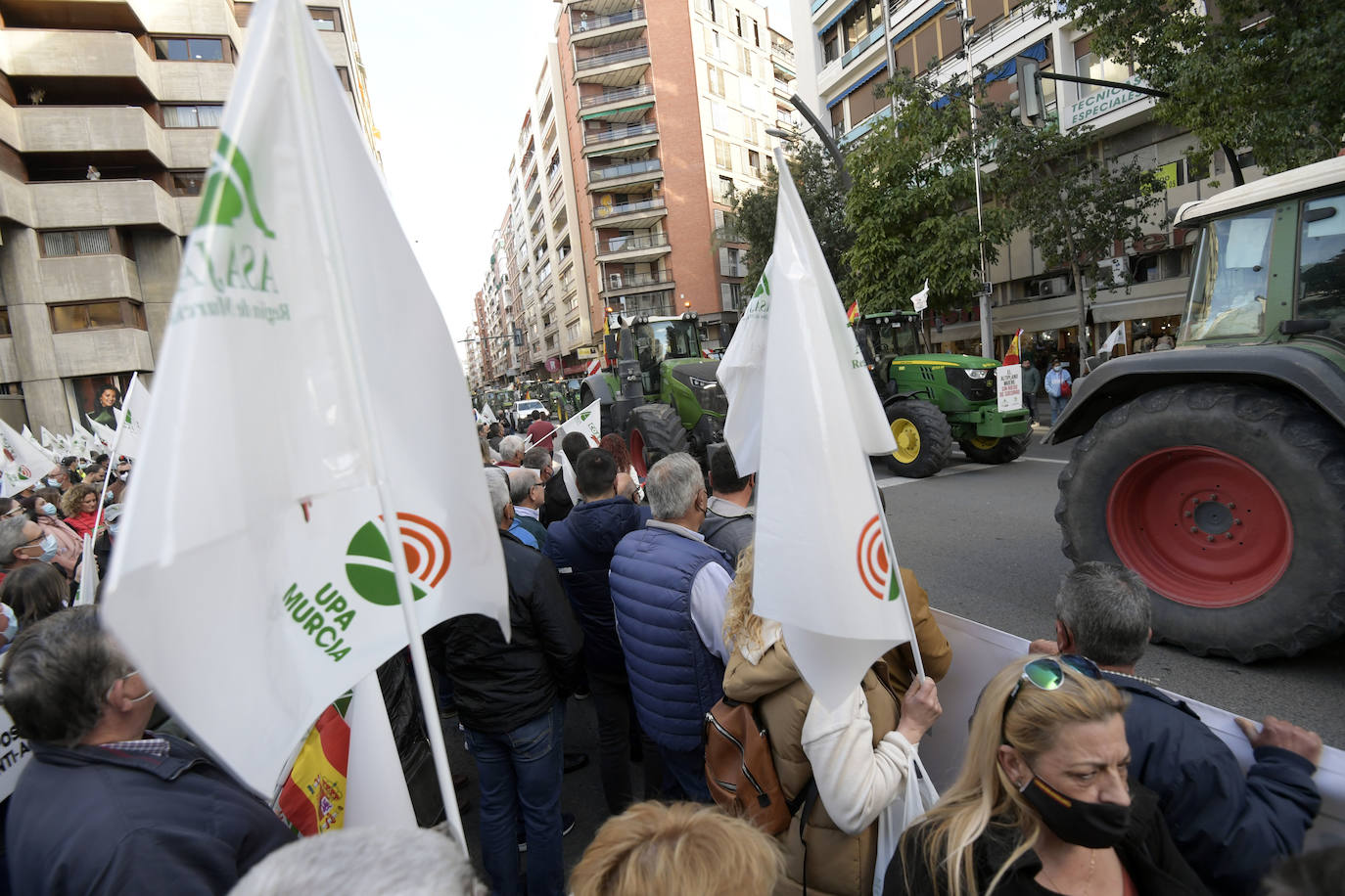 Fotos: Los agricultores salen a la calle en Murcia por la mejora del sector