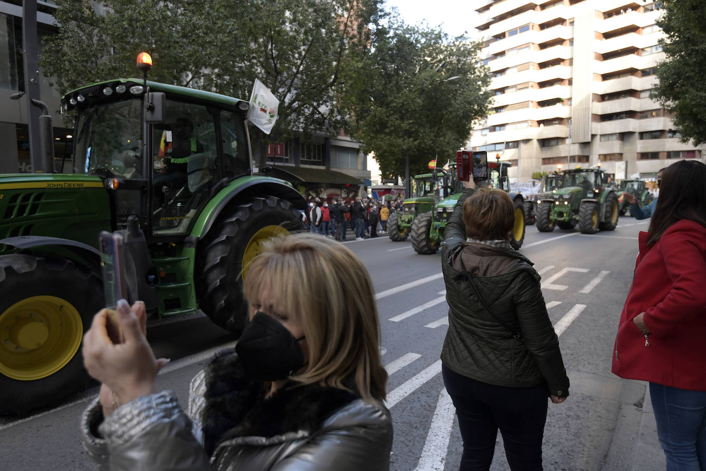 Fotos: Los agricultores salen a la calle en Murcia por la mejora del sector