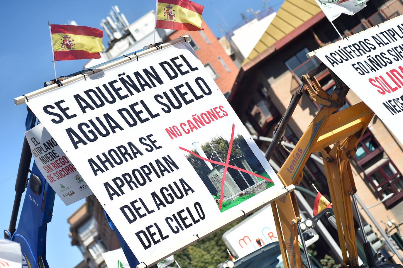 Fotos: Los agricultores salen a la calle en Murcia por la mejora del sector