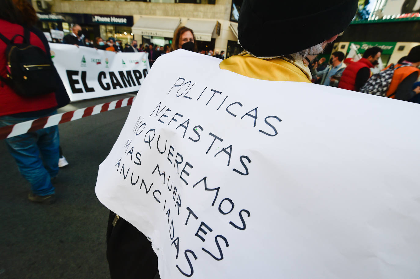 Fotos: Los agricultores salen a la calle en Murcia por la mejora del sector