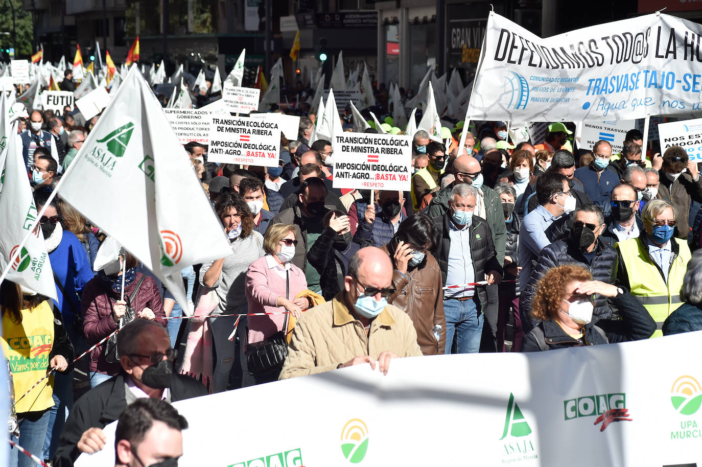 Fotos: Los agricultores salen a la calle en Murcia por la mejora del sector