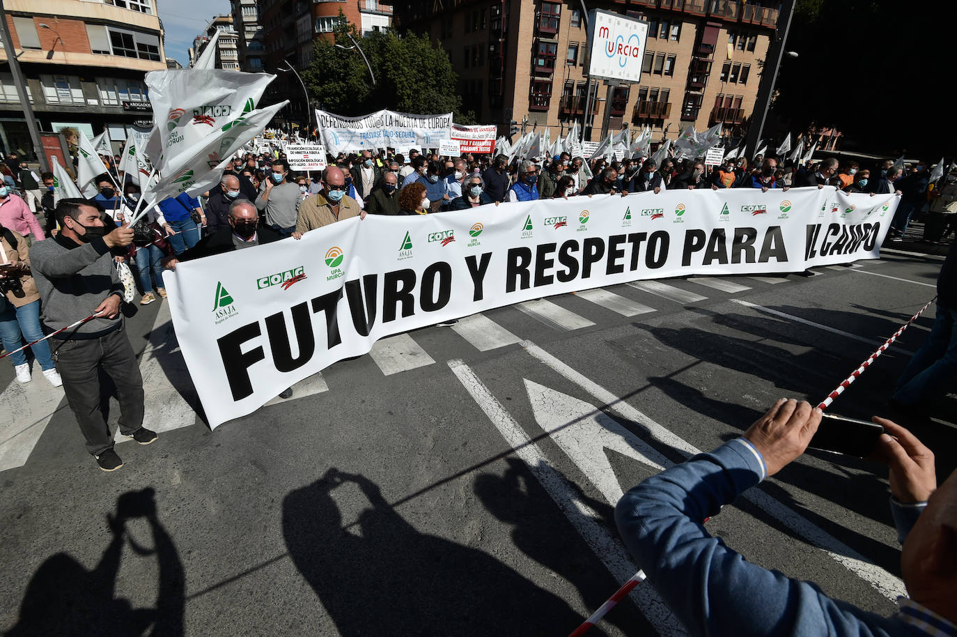 Fotos: Los agricultores salen a la calle en Murcia por la mejora del sector