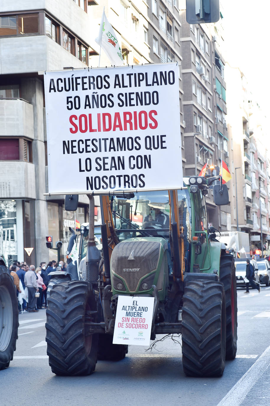 Fotos: Los agricultores salen a la calle en Murcia por la mejora del sector