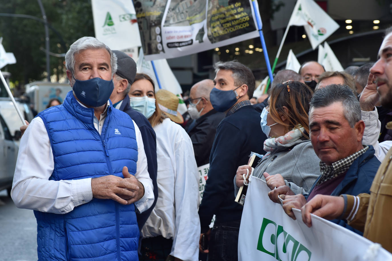 Fotos: Los agricultores salen a la calle en Murcia por la mejora del sector