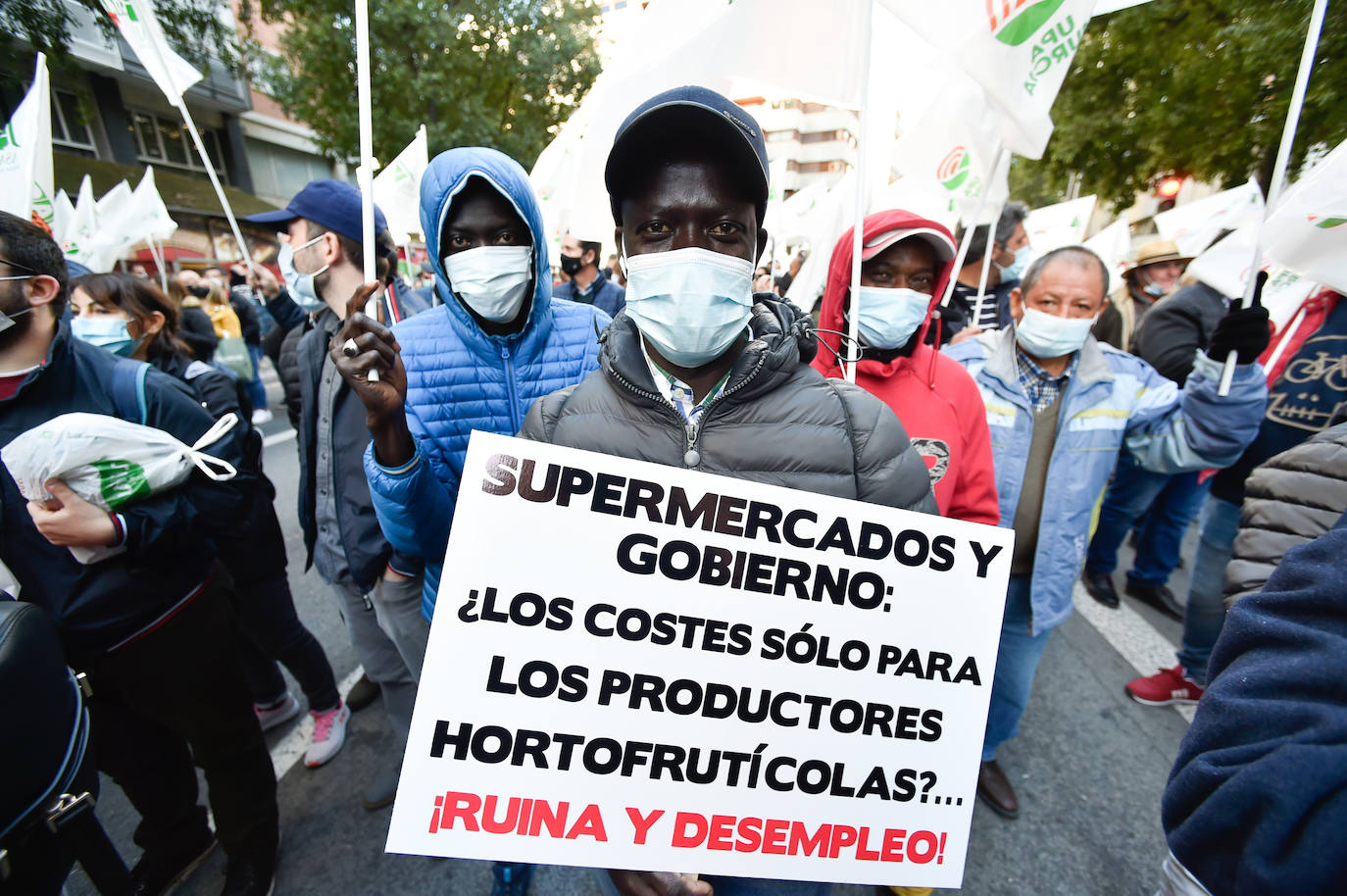 Fotos: Los agricultores salen a la calle en Murcia por la mejora del sector