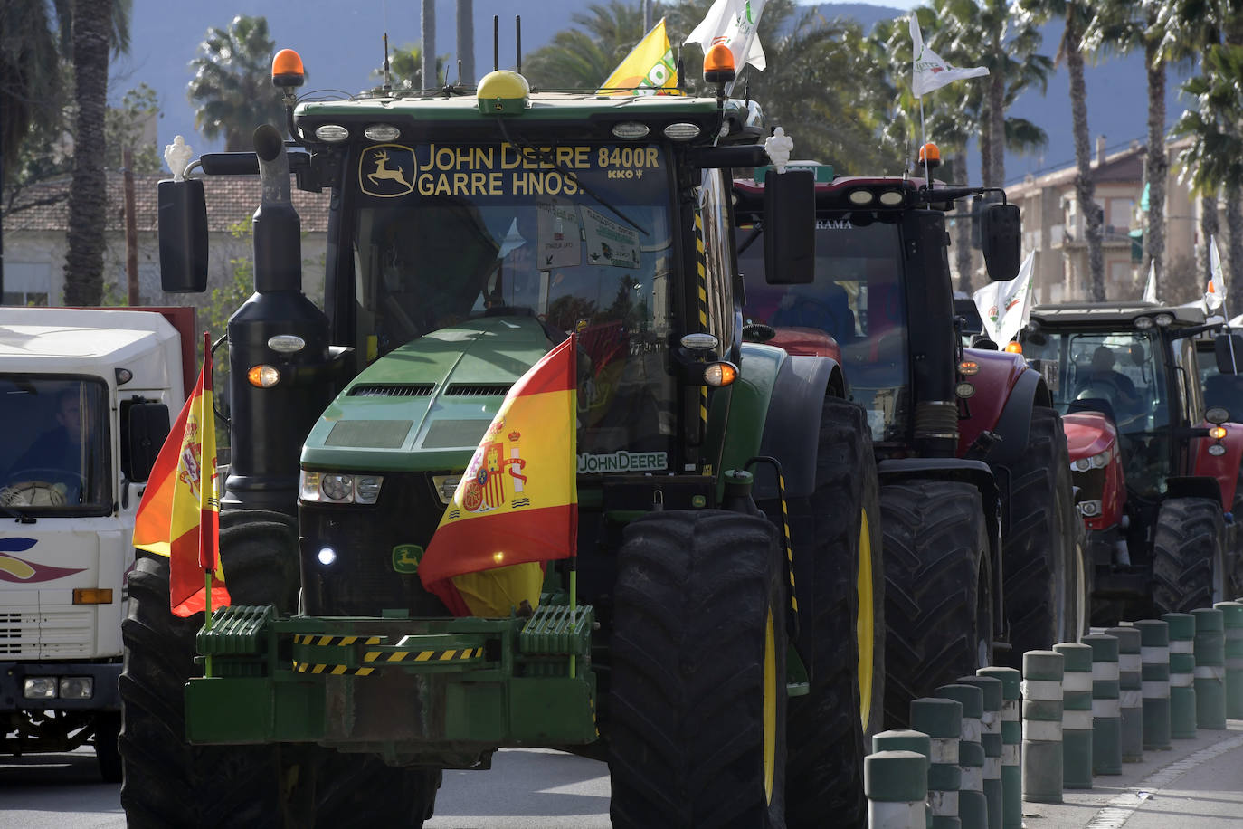 Fotos: Más de 500 tractores y camiones toman este miércoles Murcia en la manifestación del campo