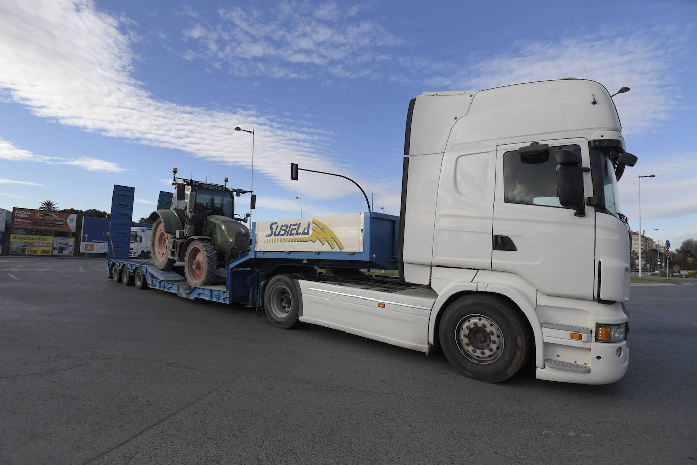 Fotos: Más de 500 tractores y camiones toman este miércoles Murcia en la manifestación del campo
