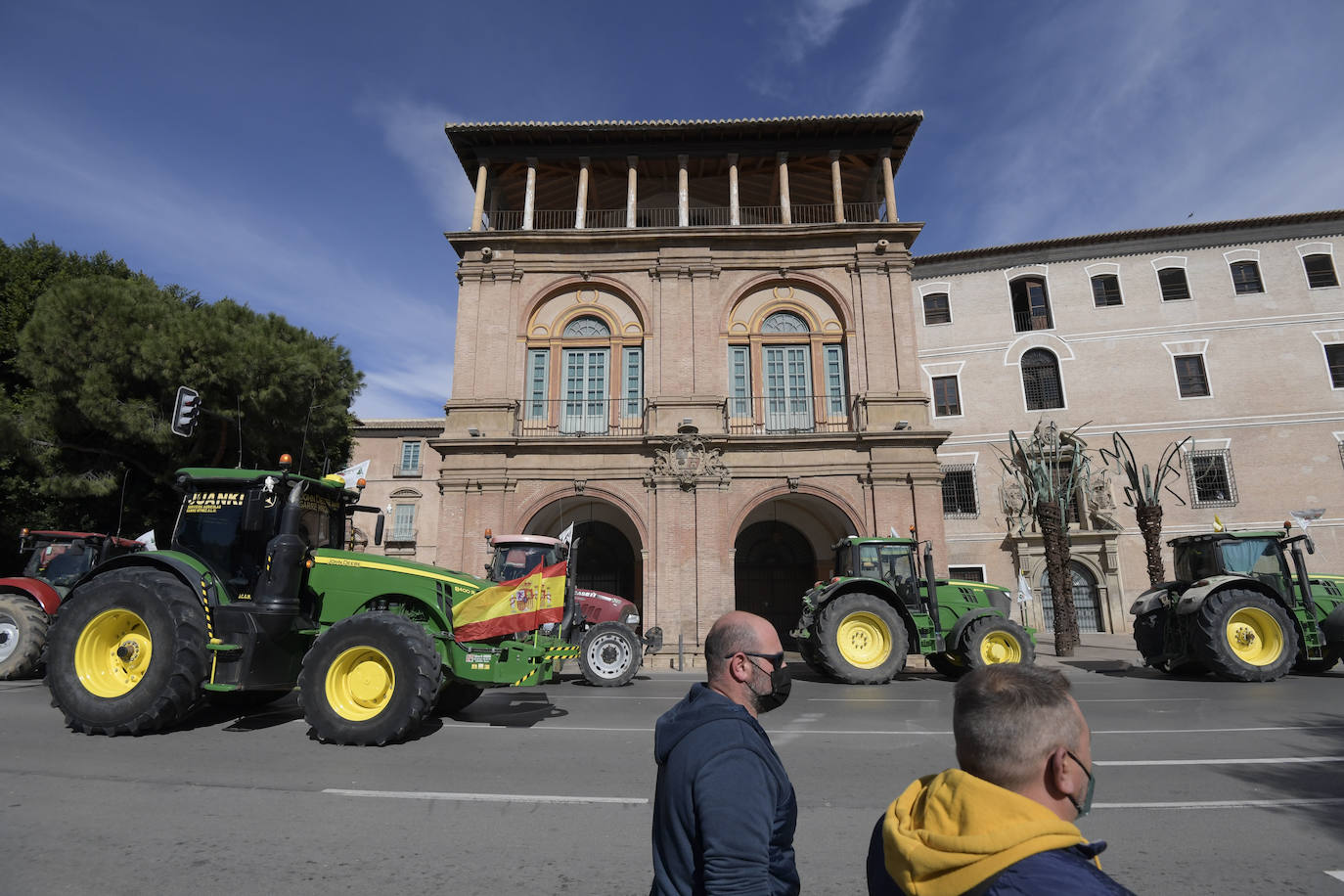 Fotos: Más de 500 tractores y camiones toman este miércoles Murcia en la manifestación del campo