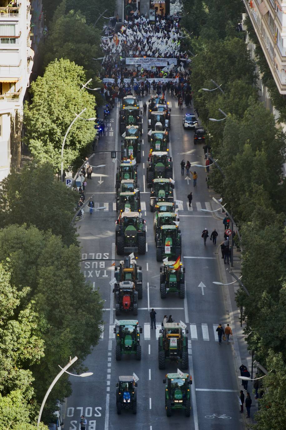 Fotos: Más de 500 tractores y camiones toman este miércoles Murcia en la manifestación del campo