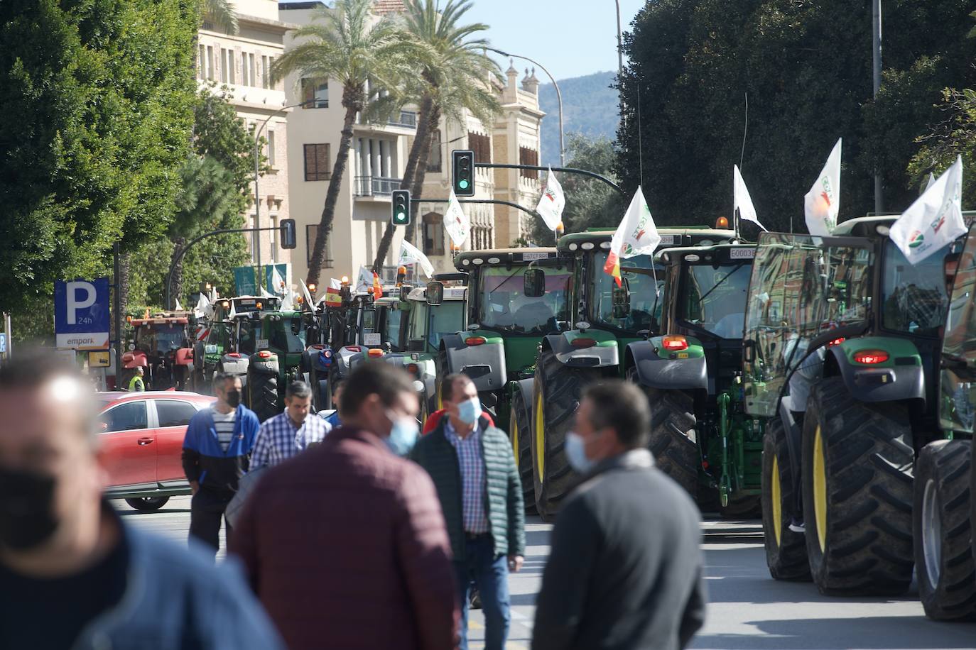 Fotos: Más de 500 tractores y camiones toman este miércoles Murcia en la manifestación del campo
