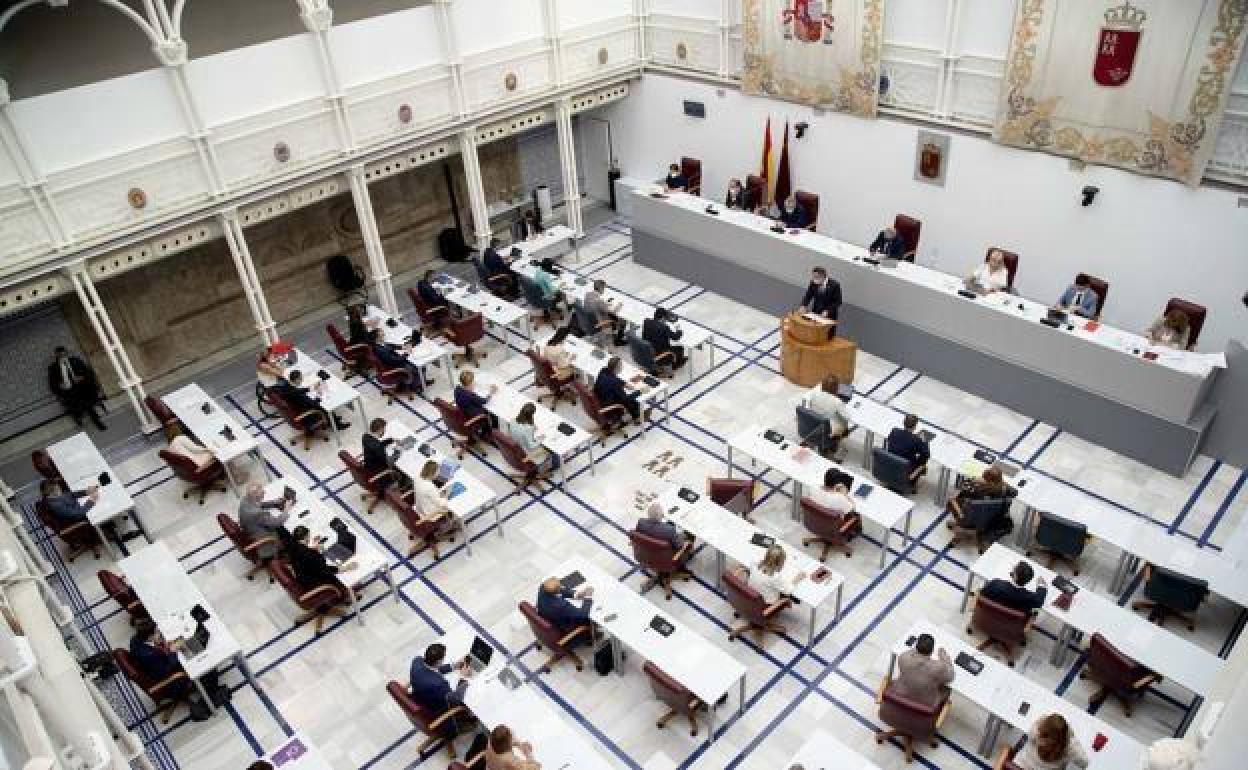Pleno Asamblea Regional, en una imagen de archivo.