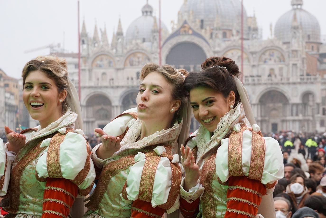 Fotos: Las 12 Marías