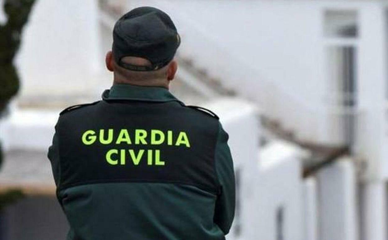 Un agente de la Guardia Civil, en una fotografía de archivo.