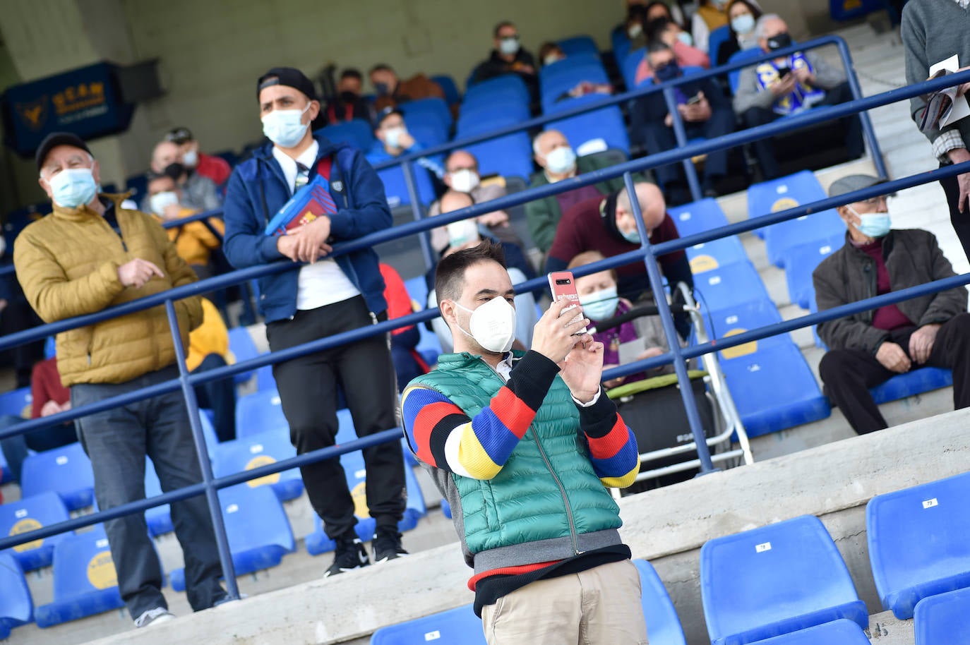 Fotos: Búscate en el partido de la UCAM contra el Sabadell en la Condomina