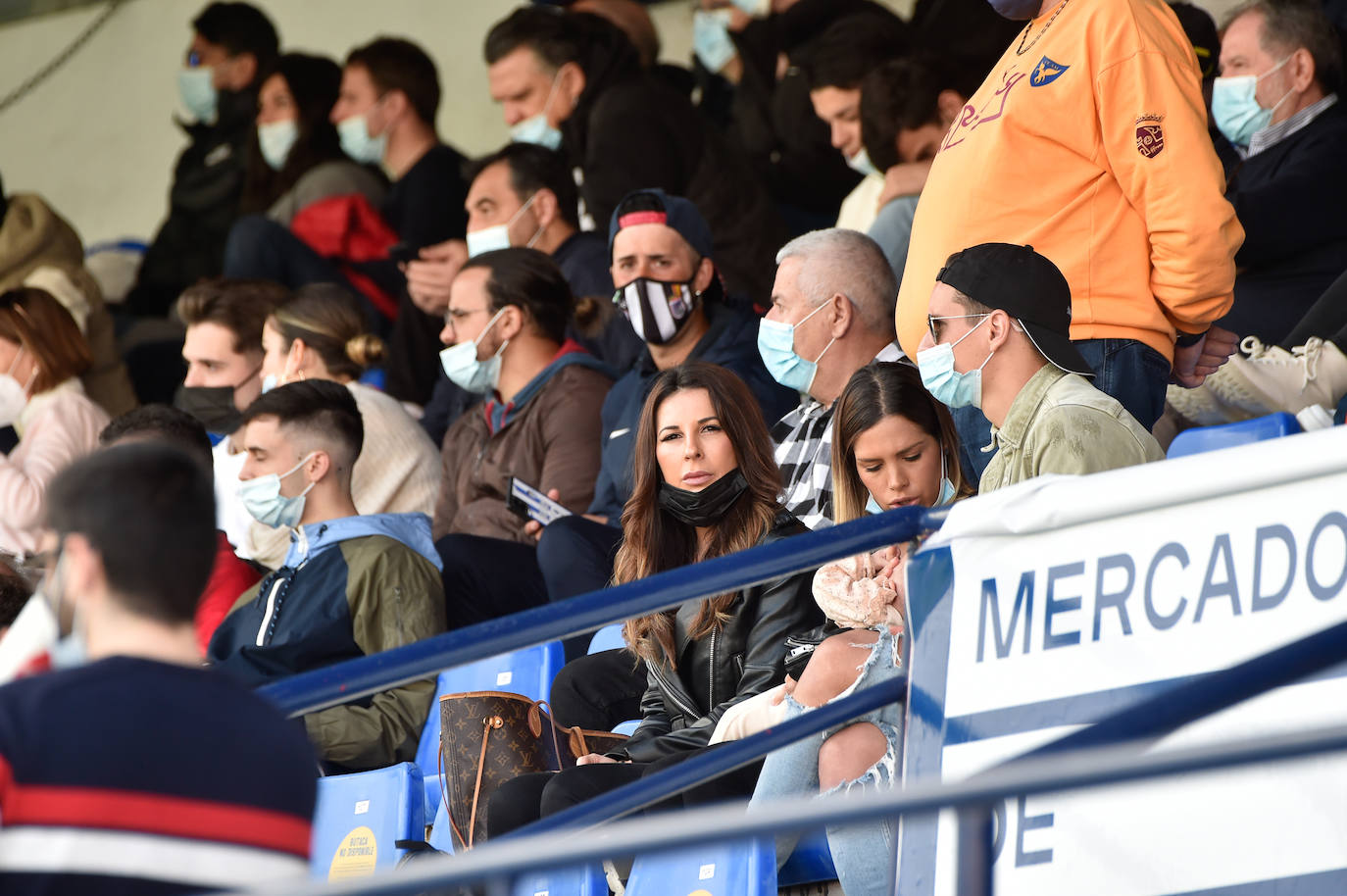 Fotos: Búscate en el partido de la UCAM contra el Sabadell en la Condomina