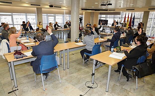 Votación en el Pleno del Ayuntamiento de Lorca. 