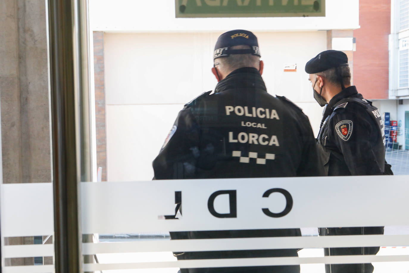 Fotos: El Pleno de Lorca aprueba la moción que afecta a la distancia de las granjas porcinas