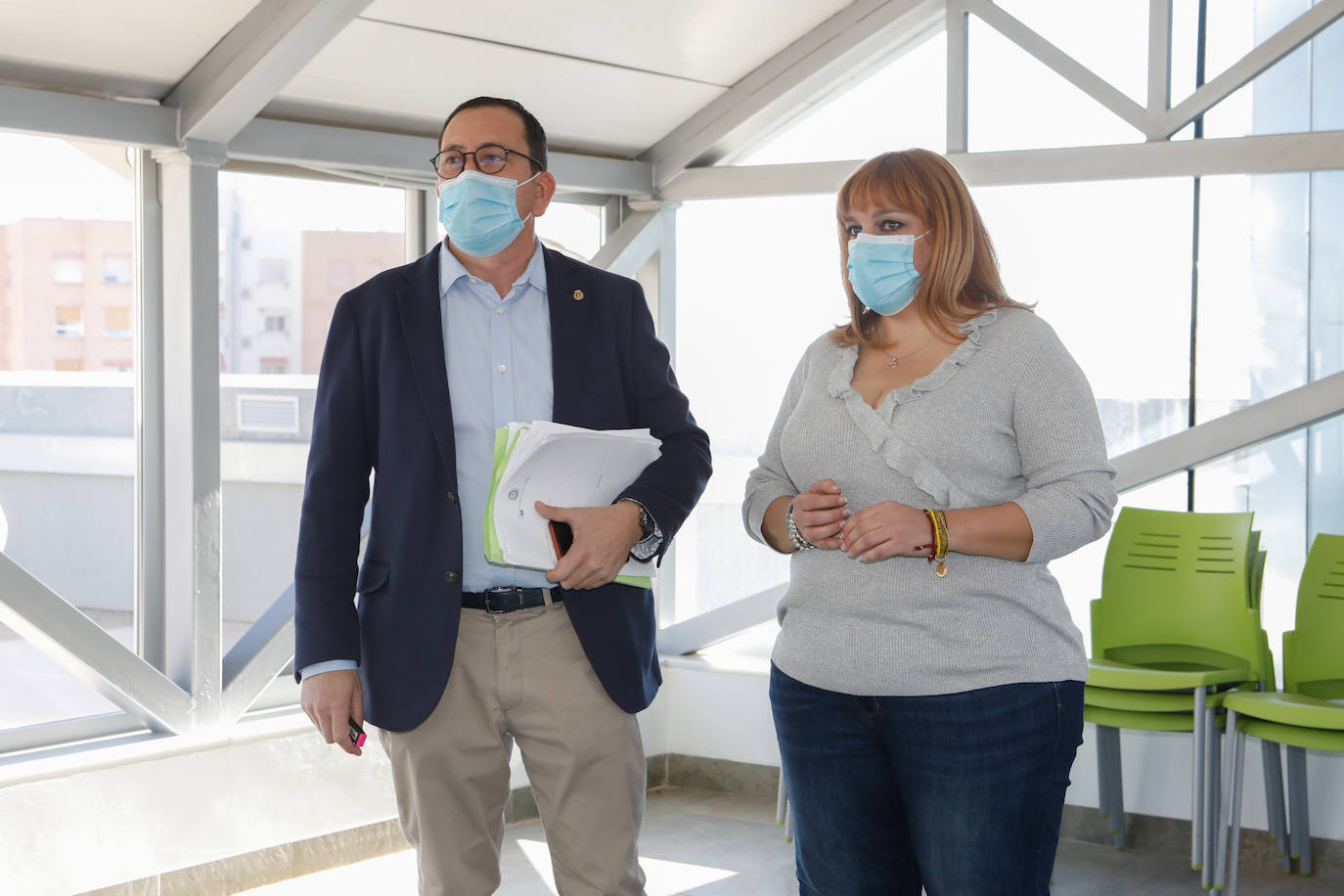 Fotos: El Pleno de Lorca aprueba la moción que afecta a la distancia de las granjas porcinas