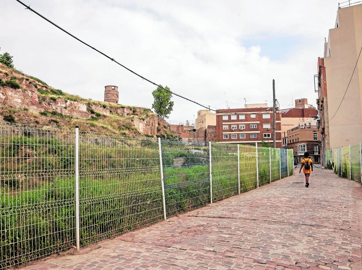 Parcelas de los sectores 2 y 4, que serán excavados en los próximos meses junto a la calle Morería. 