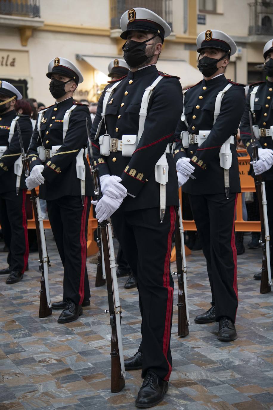 Fotos: Infantería de Marina anticipa la Semana Santa en Cartagena con su piquete