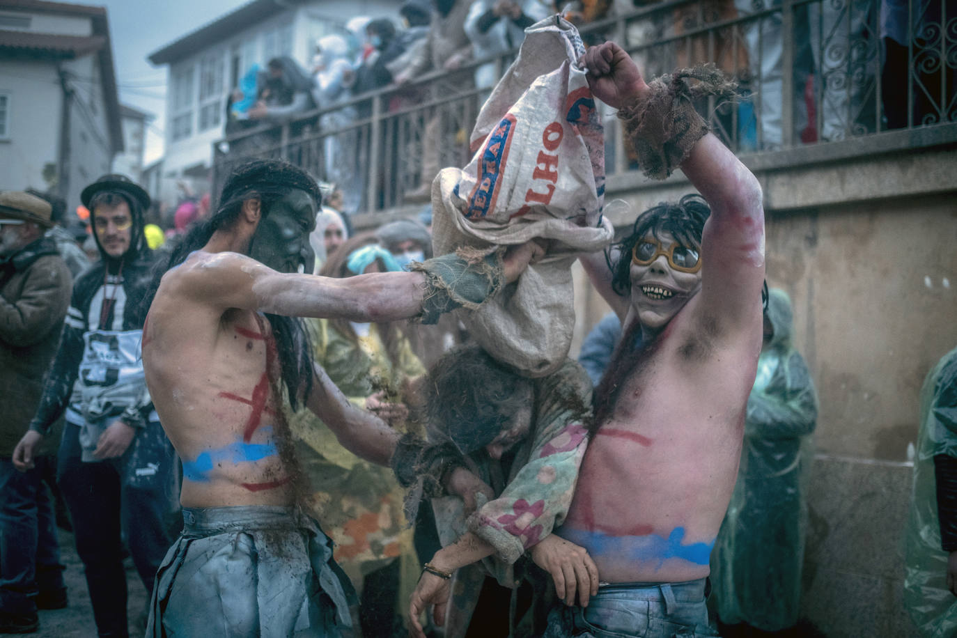 Fotos: Laza recupera las hormigas rabiosas