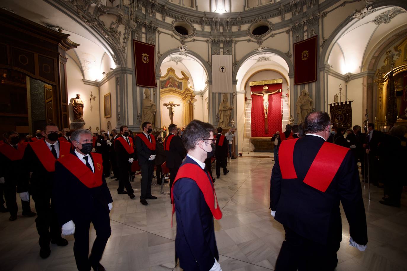 Fotos: Vía crucis de la Salud alrededor de la Catedral