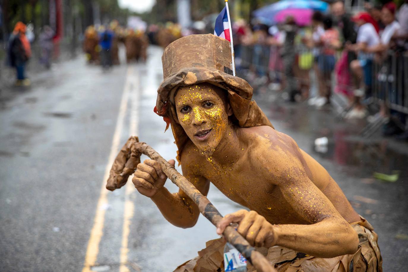 Fotos: Colorido y entusiasmo contra la lluvia