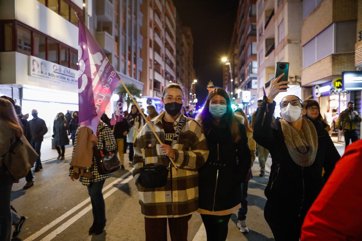 Fotos: La marcha del 8M en Lorca, en imágenes