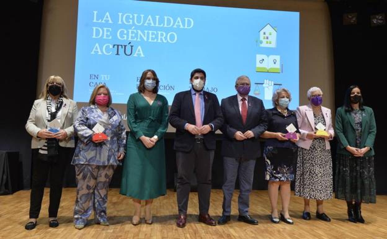 Acto de entrega de los Premios 8 de marzo celebrado en el Auditorio Víctor Villegas, este martes. 