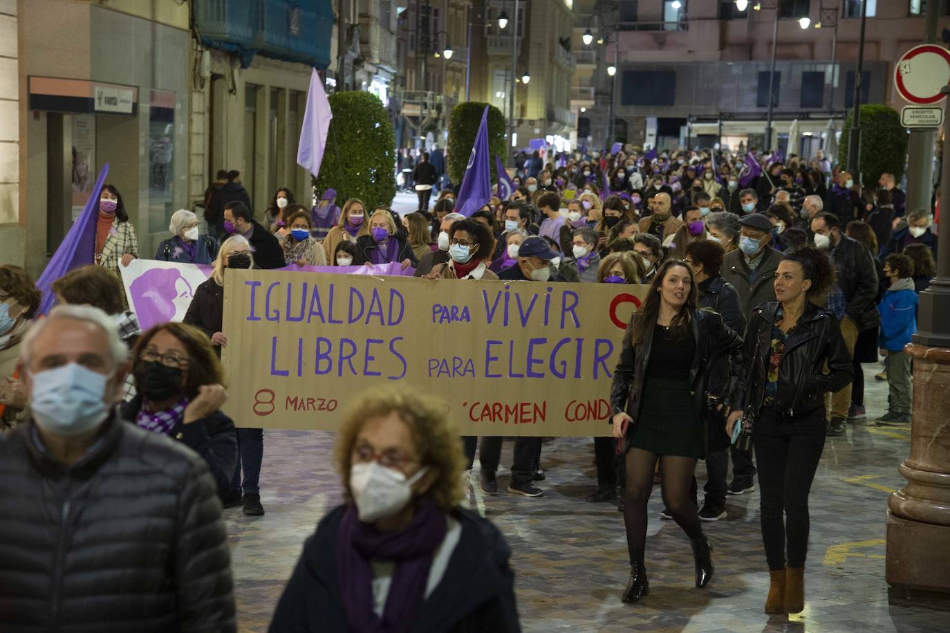 Fotos: Las mujeres se manifiestan en Cartagena