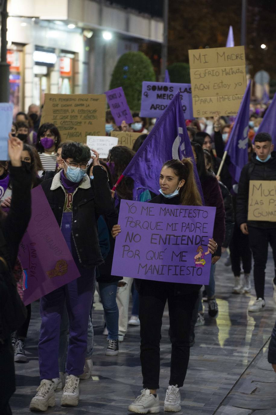 Fotos: Las mujeres se manifiestan en Cartagena