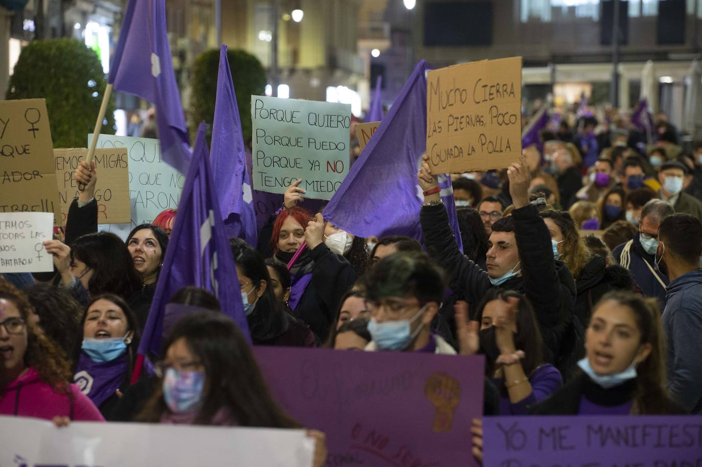 Fotos: Las mujeres se manifiestan en Cartagena