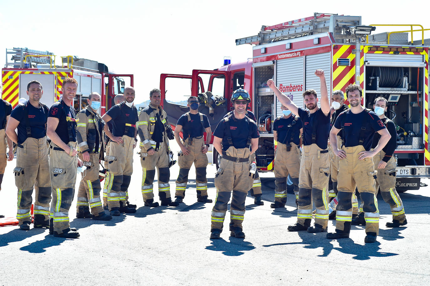 Fotos: Simulacro de accidente aéreo en Corvera para coordinar los servicios implicados en la emergencia