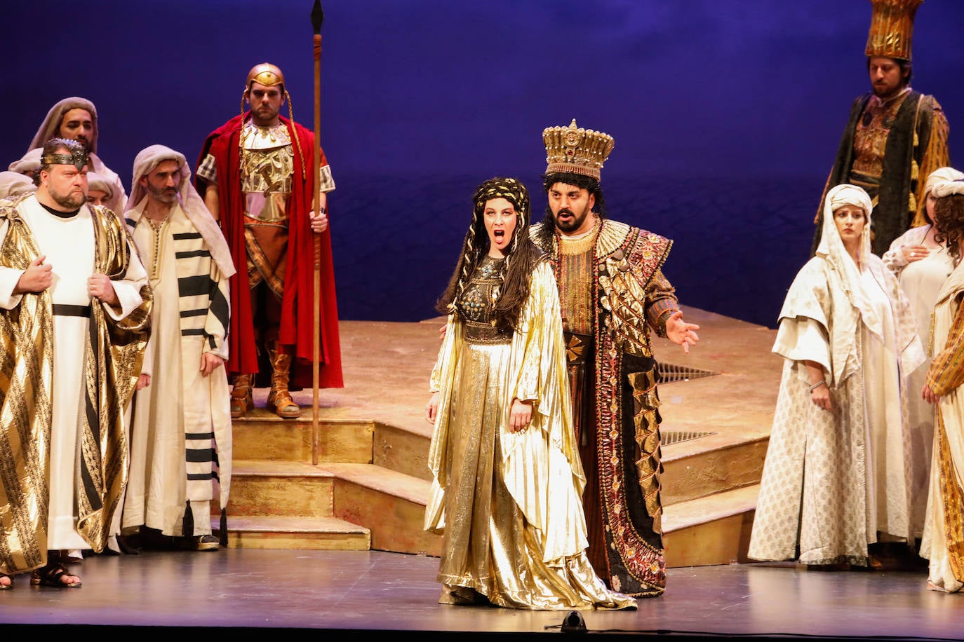 Fotos: Homenaje a Ucrania en el aniversario de &#039;Nabucco&#039; en el teatro Guerra de Lorca