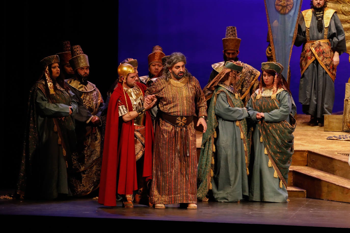 Fotos: Homenaje a Ucrania en el aniversario de &#039;Nabucco&#039; en el teatro Guerra de Lorca