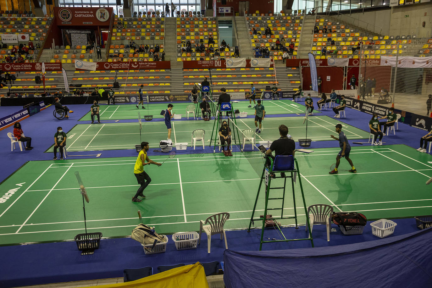Fotos: Primera jornada del torneo internacional de parabádminton en Cartagena