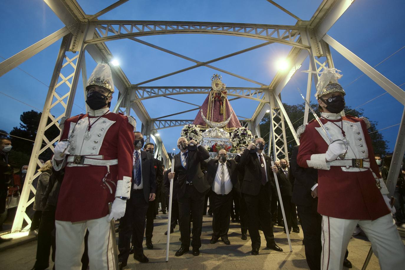 Fotos: Una procesión para la historia de Murcia el día en que la Morenica no pudo bajar del santuario