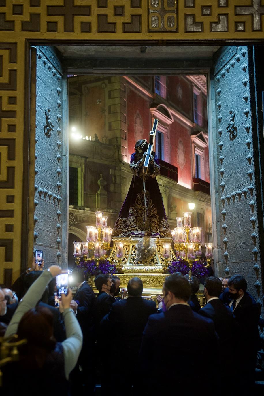 Fotos: Una procesión para la historia de Murcia el día en que la Morenica no pudo bajar del santuario