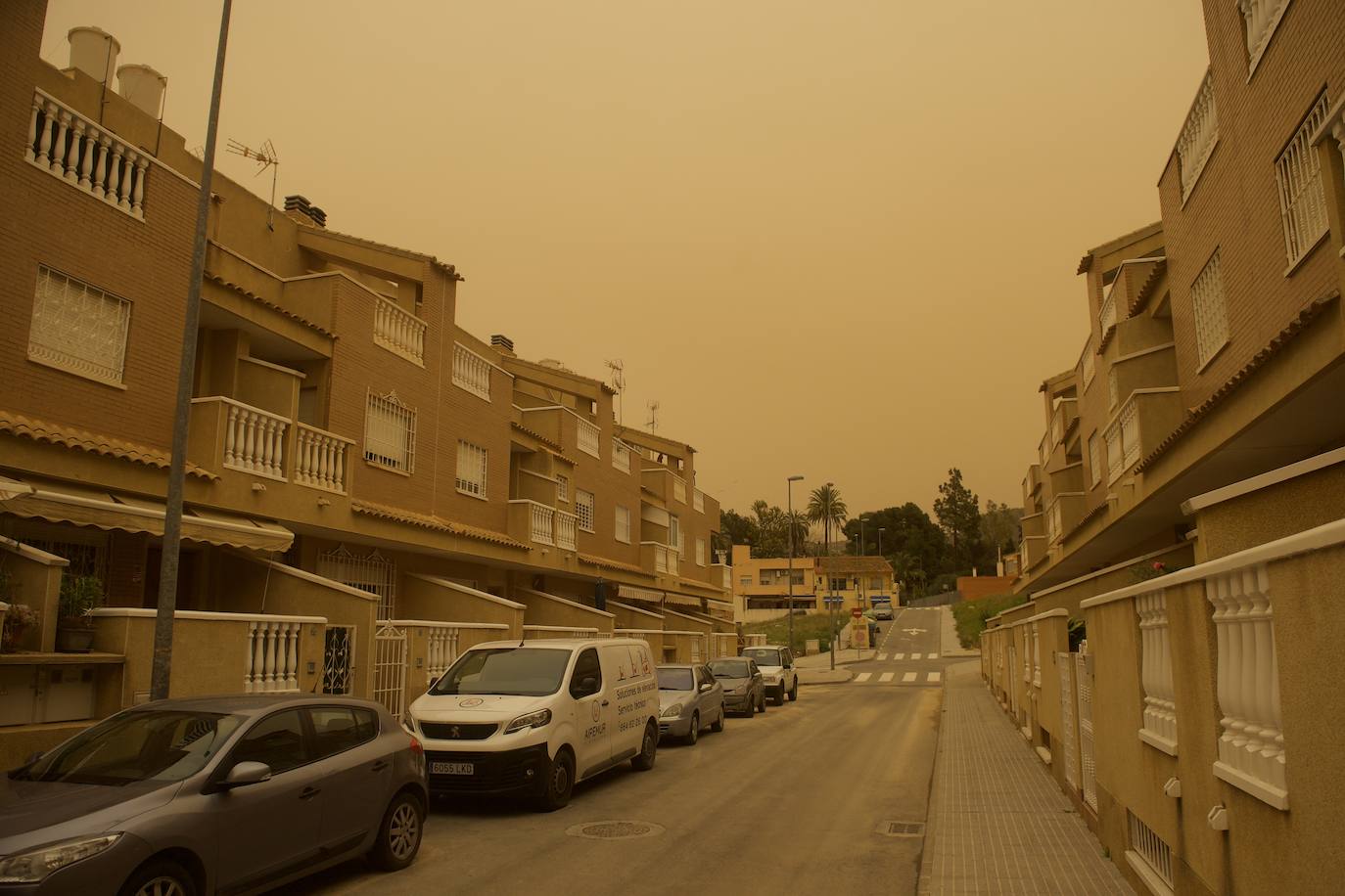 Fotos: La calima, el fenómeno meteorológico que tiñe de naranja los cielos de la Región de Murcia
