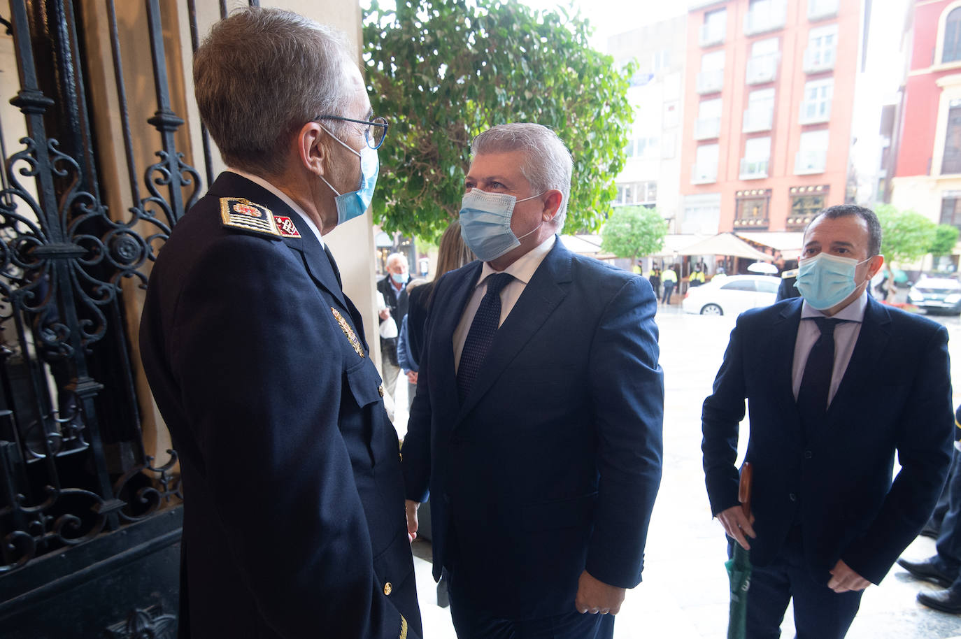 Fotos: Acto institucional del Día de San Patricio en el Teatro Romea de Murcia