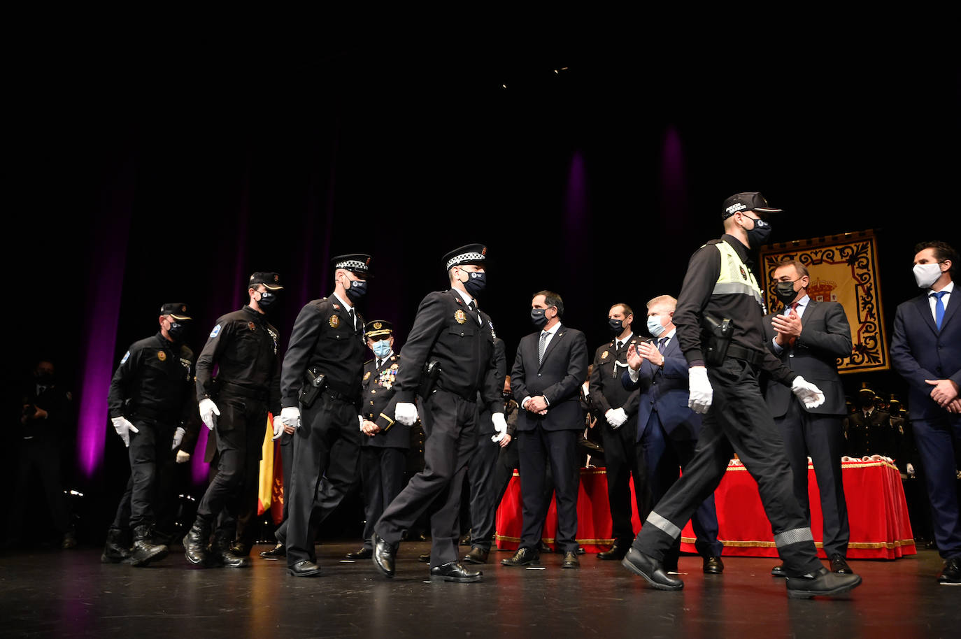 Fotos: Acto institucional del Día de San Patricio en el Teatro Romea de Murcia