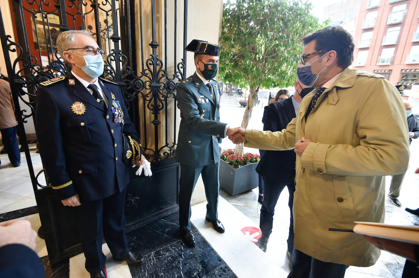 Fotos: Acto institucional del Día de San Patricio en el Teatro Romea de Murcia