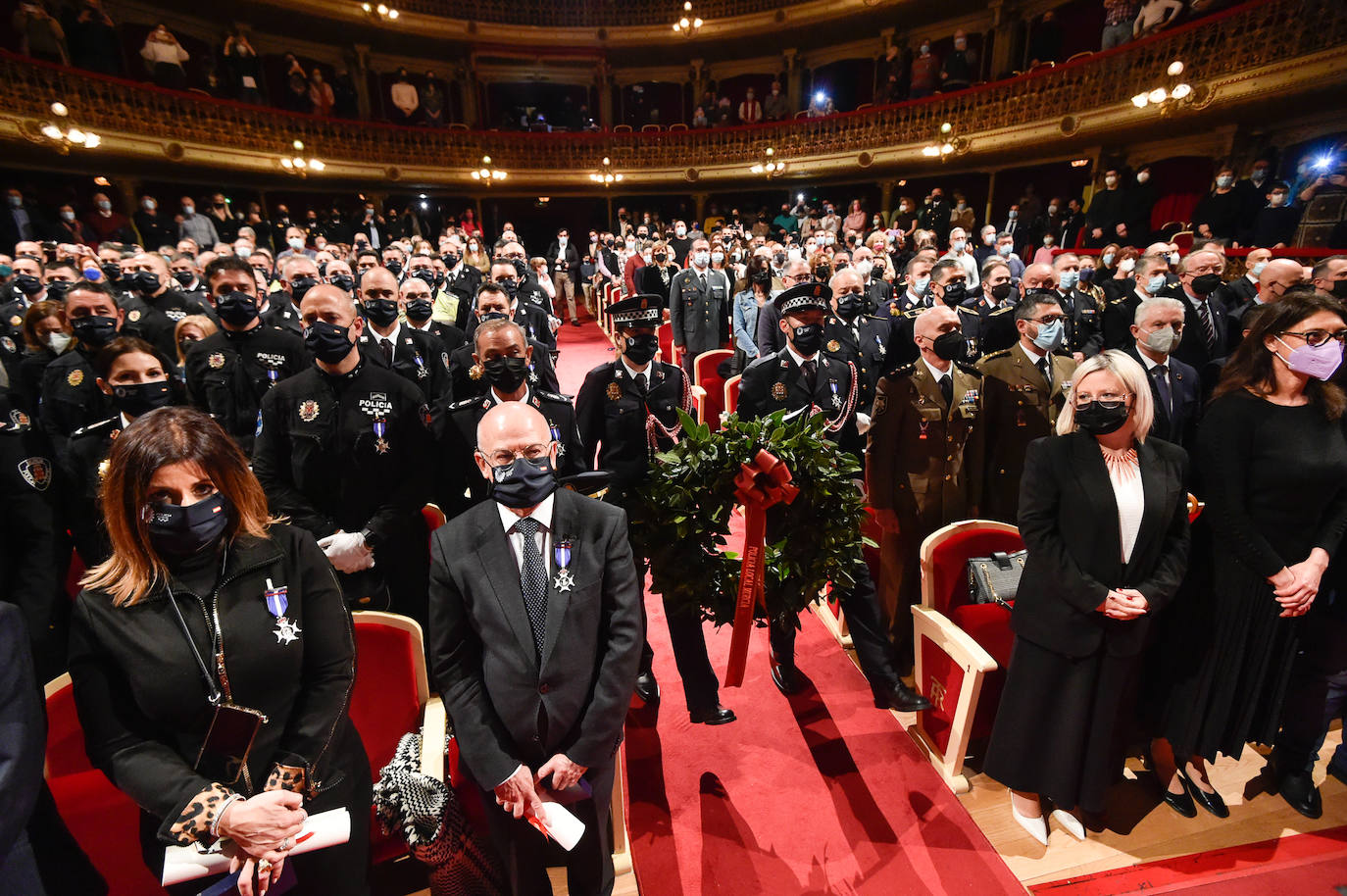 Fotos: Acto institucional del Día de San Patricio en el Teatro Romea de Murcia